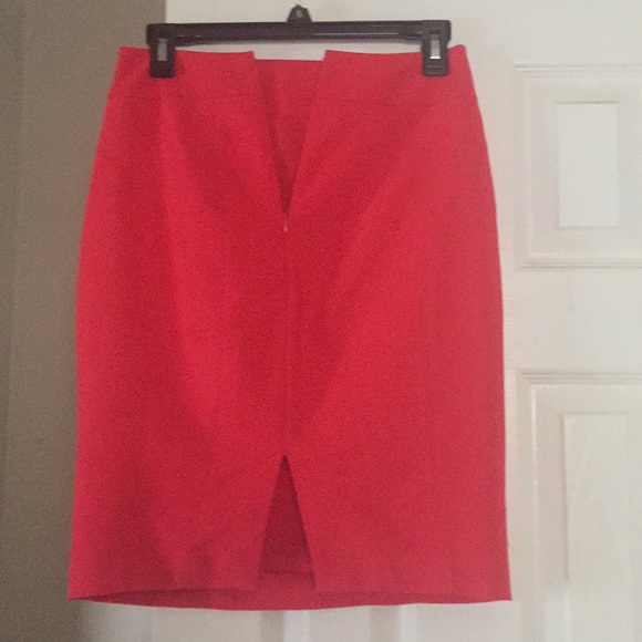 Express Pencil Skirt - Picture 2 of 3